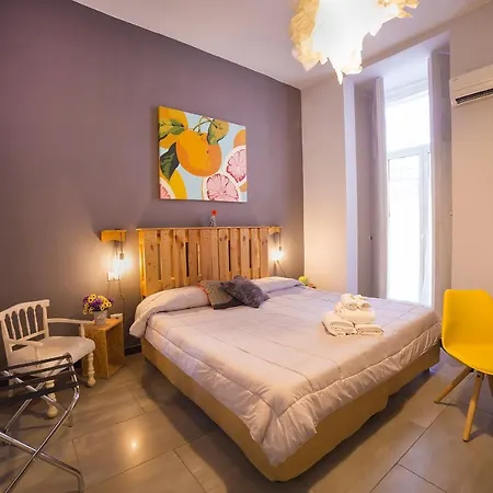 Le 4 Stagioni Dante H Napoli Centro, By Clapa Group Hotel Exterior photo