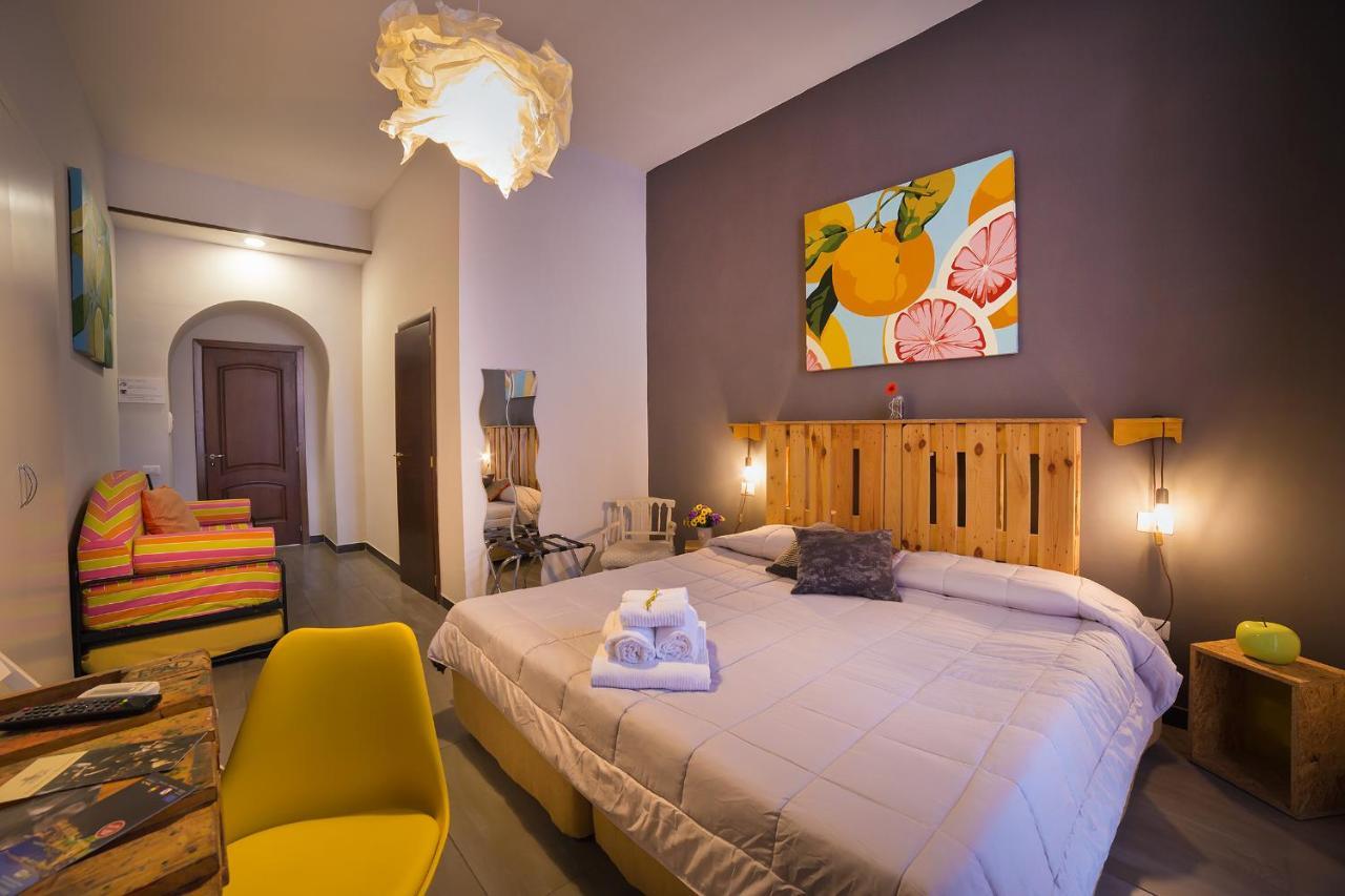 Gasthuis Le 4 Stagioni Dante H Centro, By Clapa Group