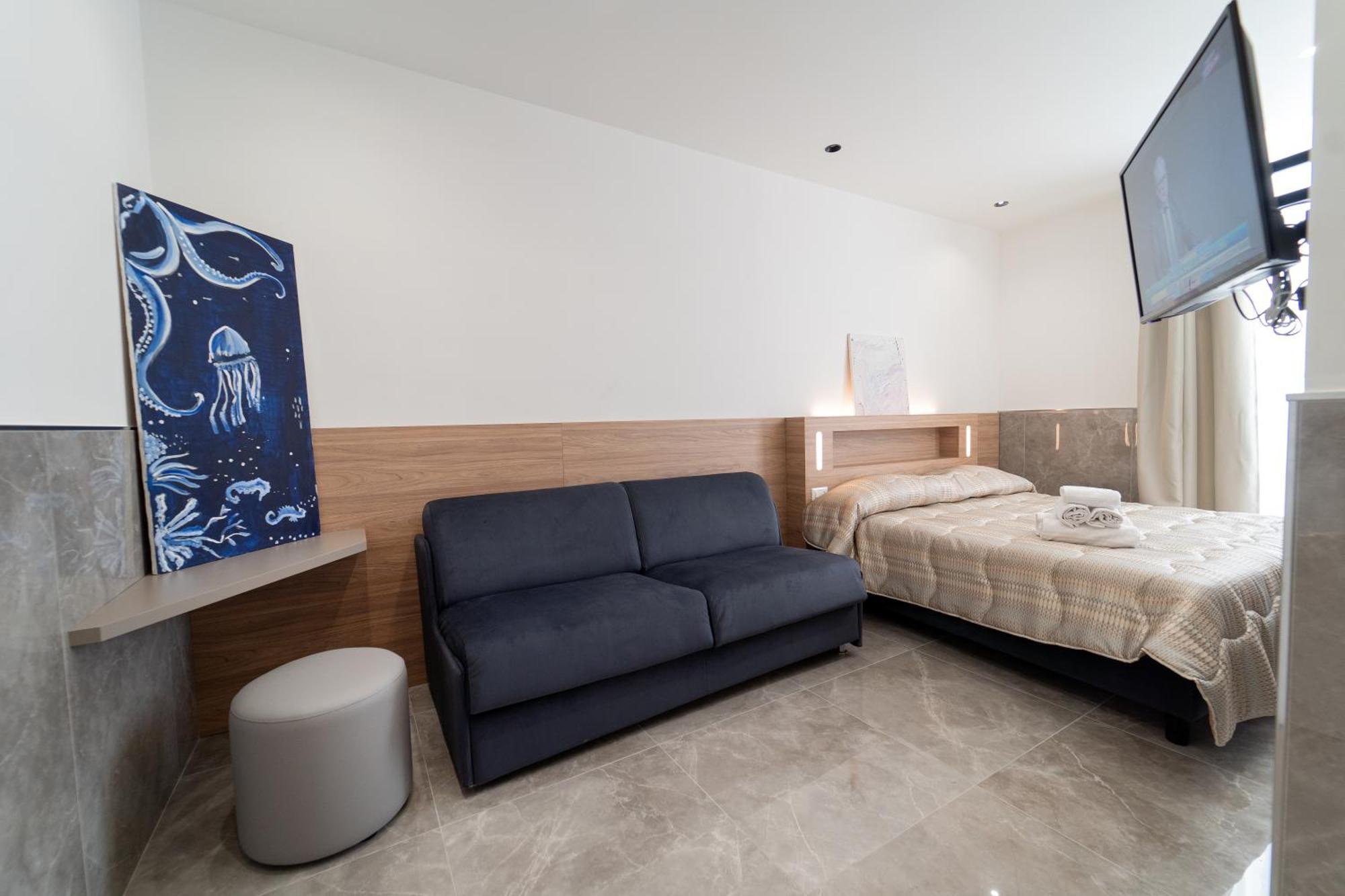 Gasthuis Le 4 Stagioni Dante H Centro, By Clapa Group Napels